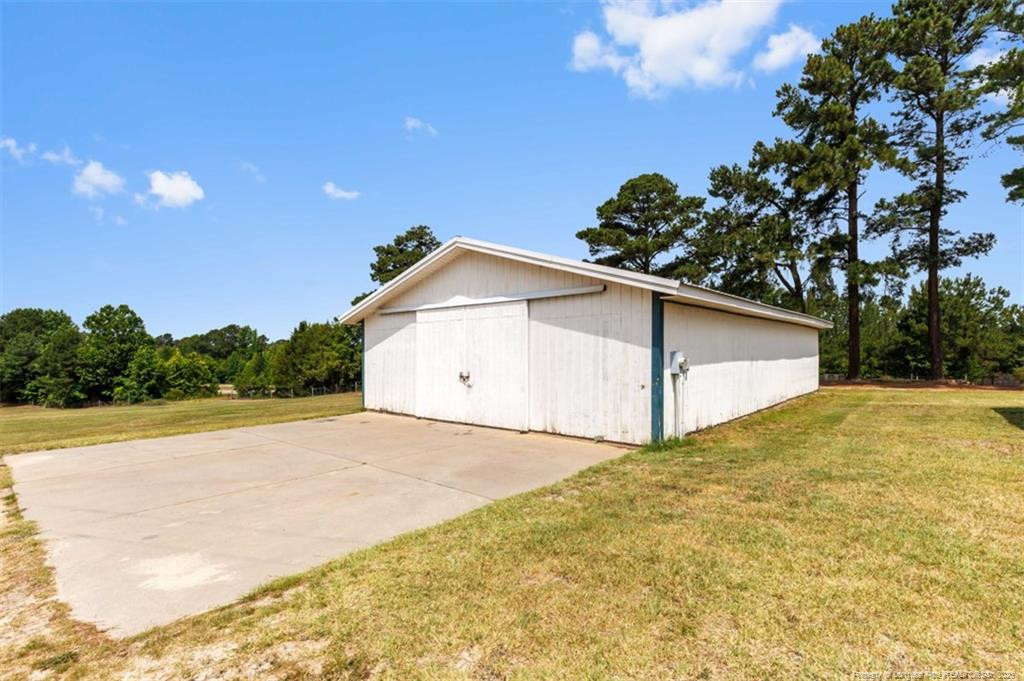 main property photo 17