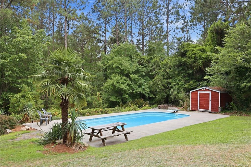 main property photo 41