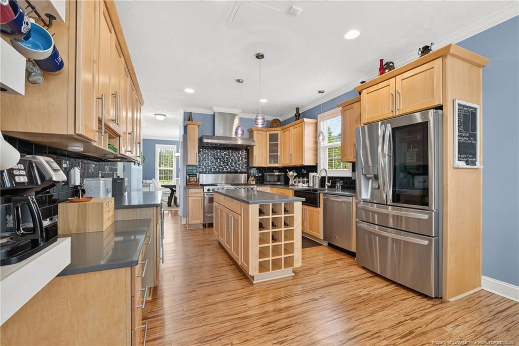 main property photo 10