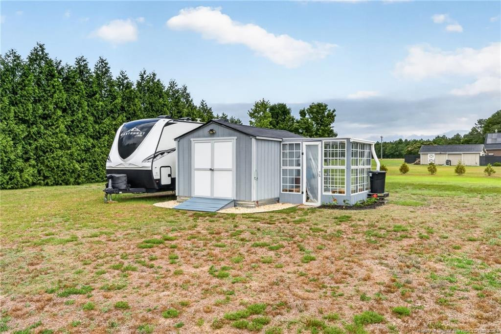 main property photo 40