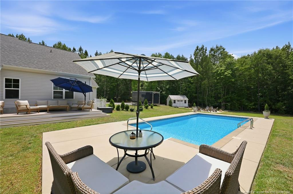 main property photo 35