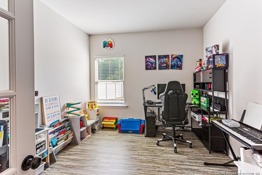 main property photo 19