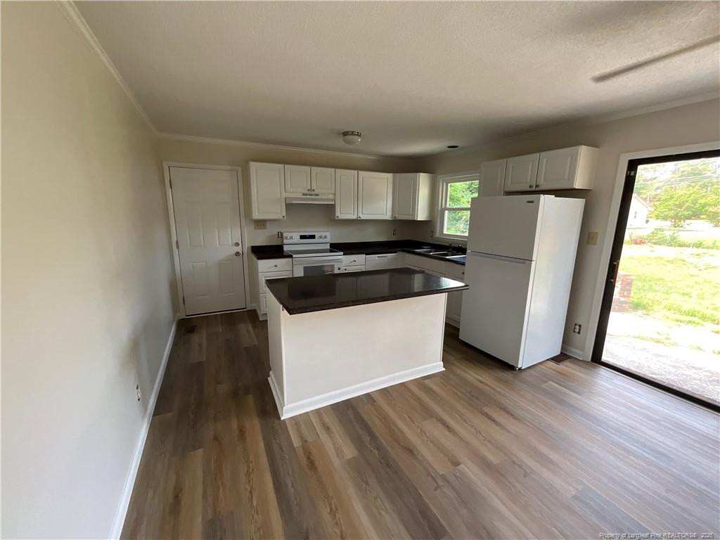 property viewer photo 3