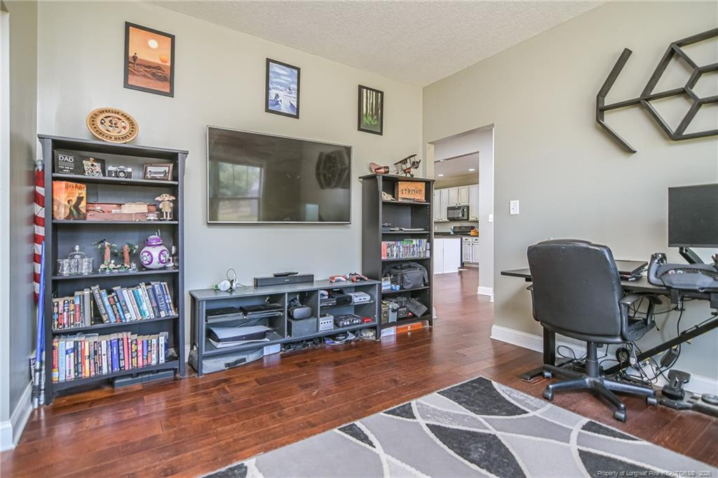 main property photo 14