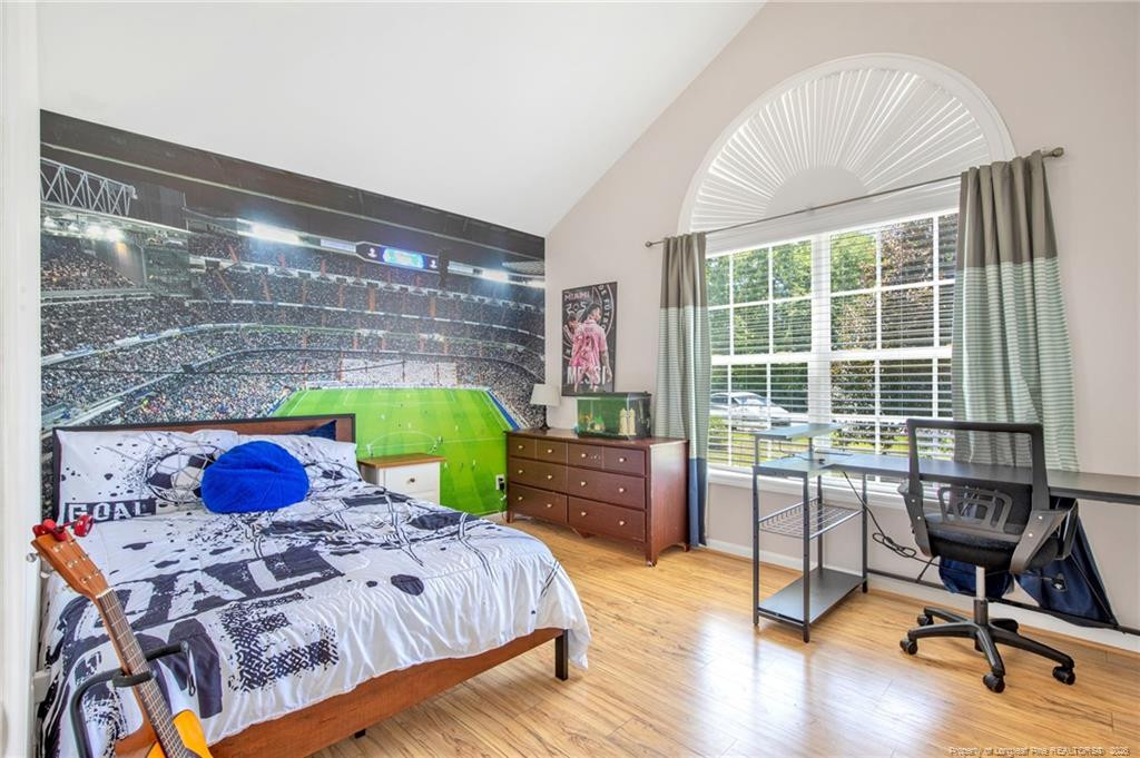 main property photo 22