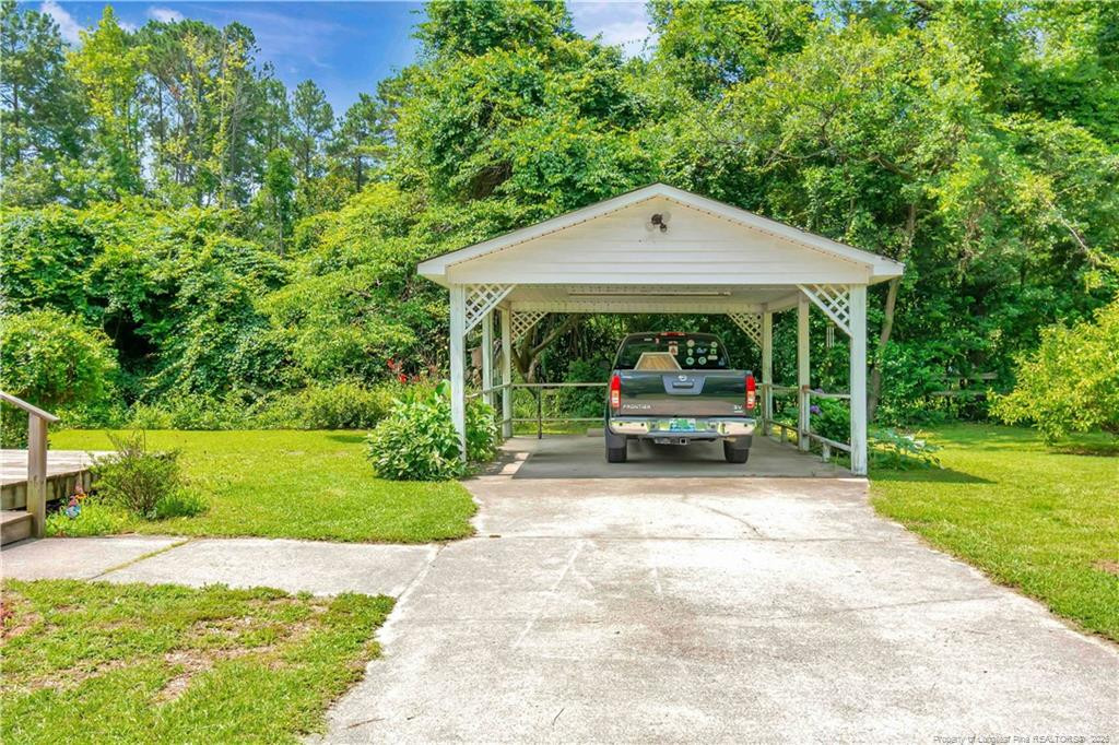 main property photo 37