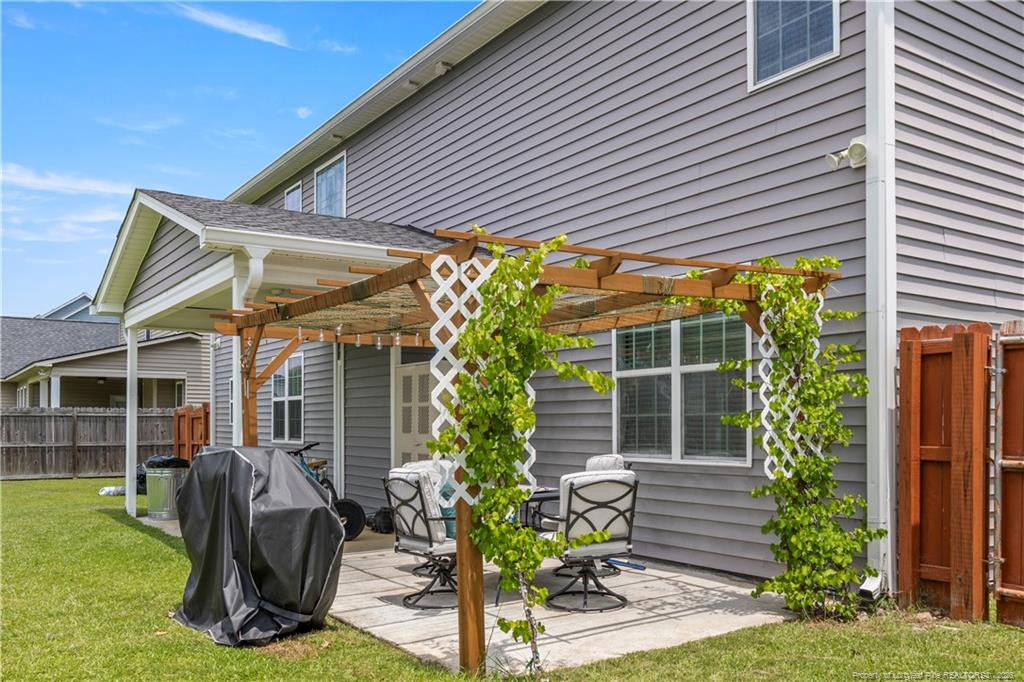 main property photo 25