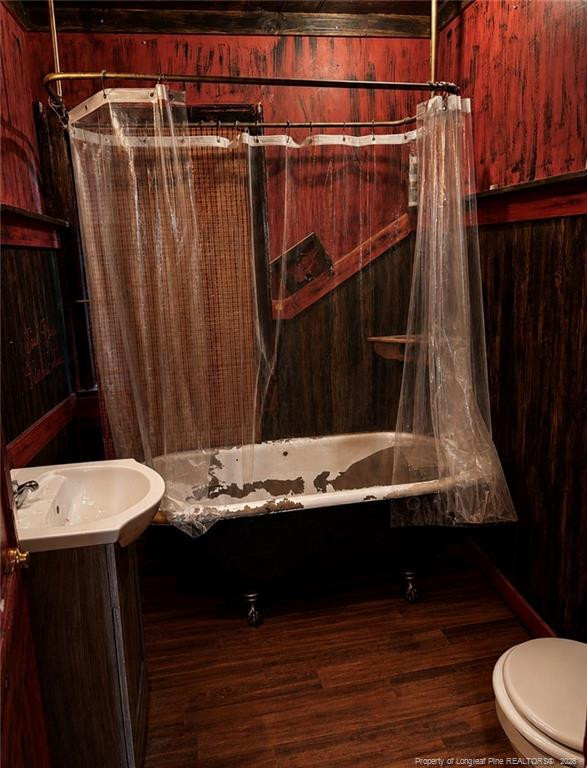 main property photo 9