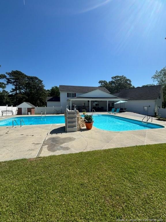 main property photo 35