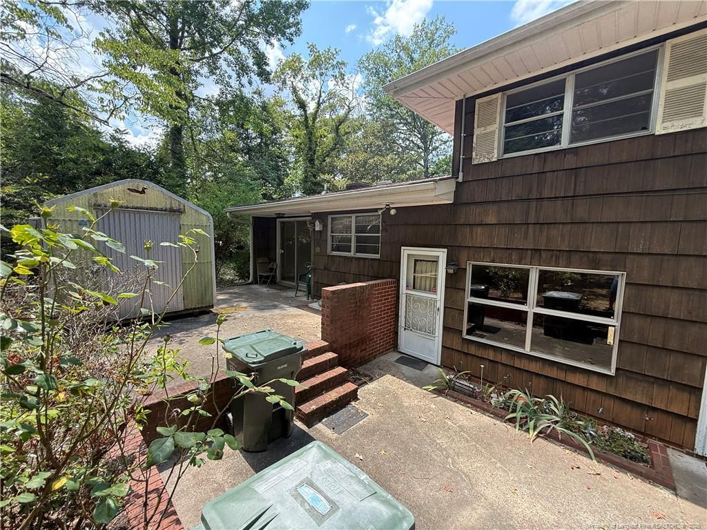 main property photo 30
