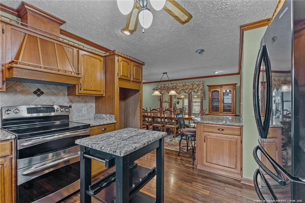main property photo 16