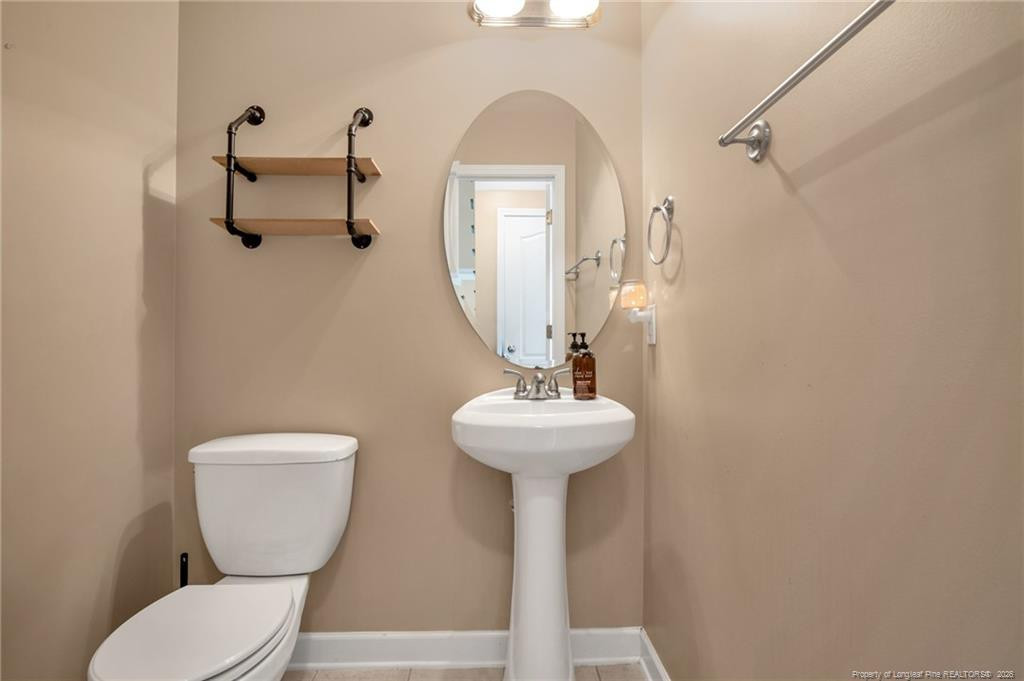 main property photo 28