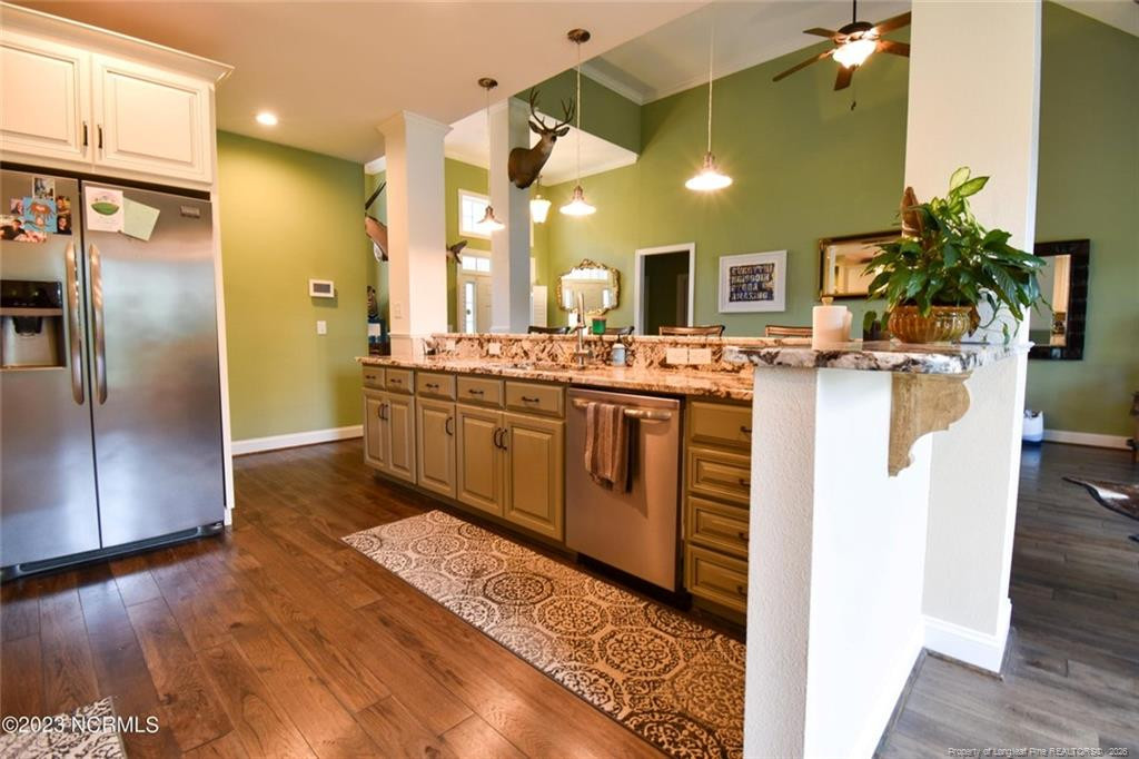 main property photo 12
