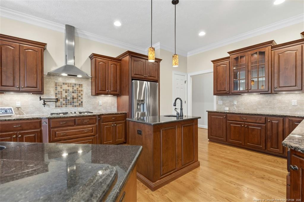main property photo 13