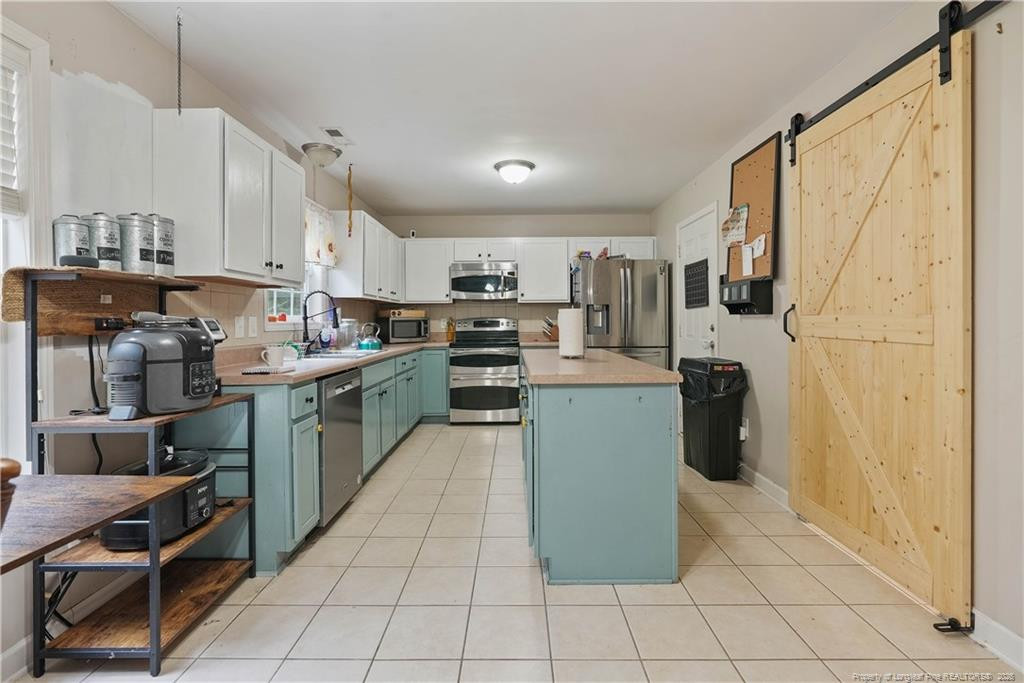 main property photo 7