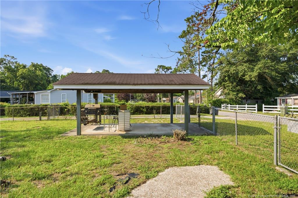 main property photo 42