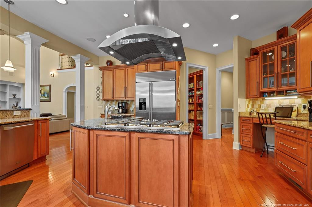 main property photo 11