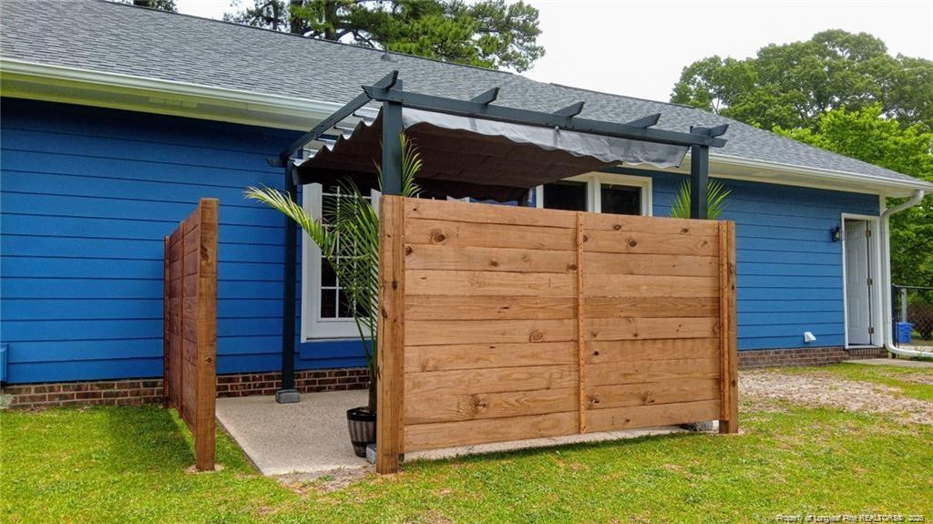 main property photo 40