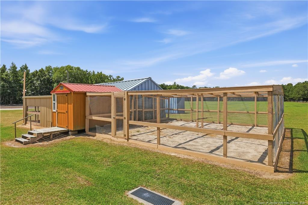main property photo 36