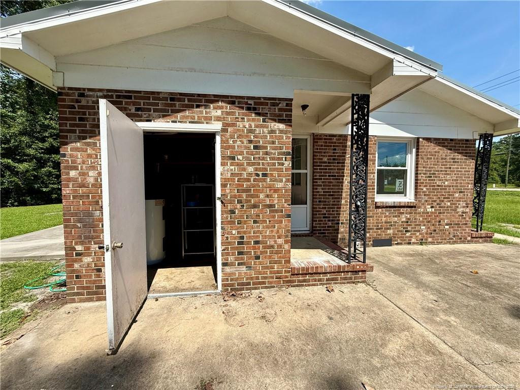 main property photo 30