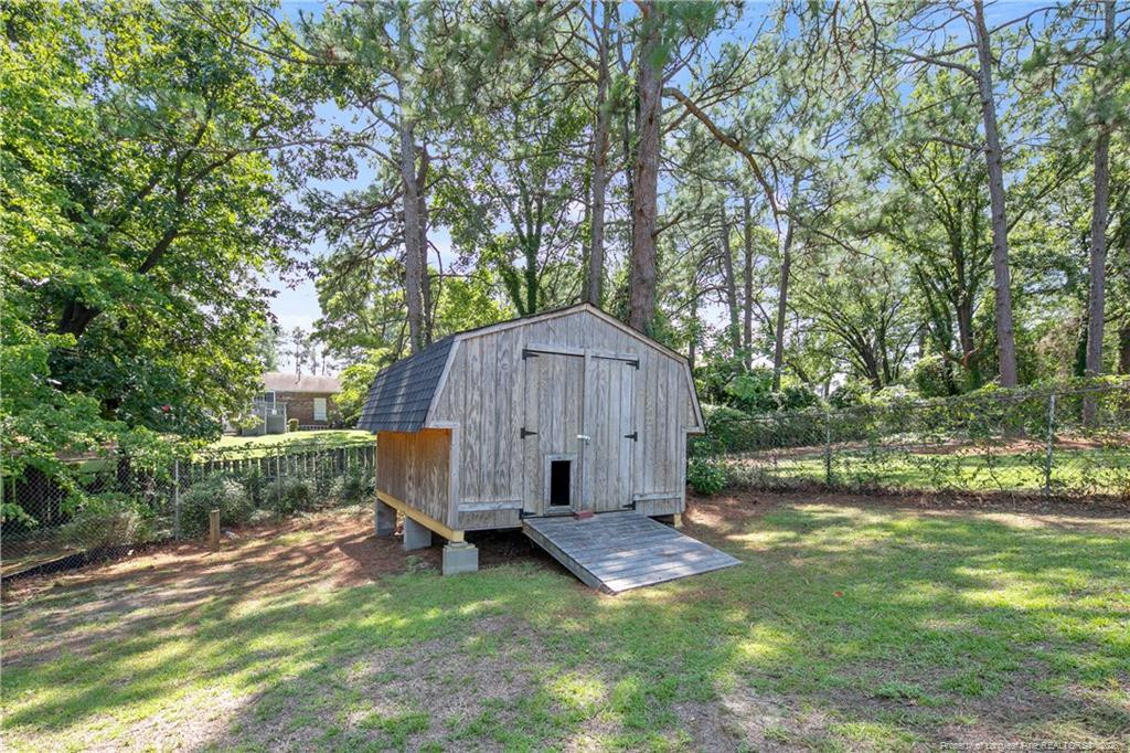 main property photo 34
