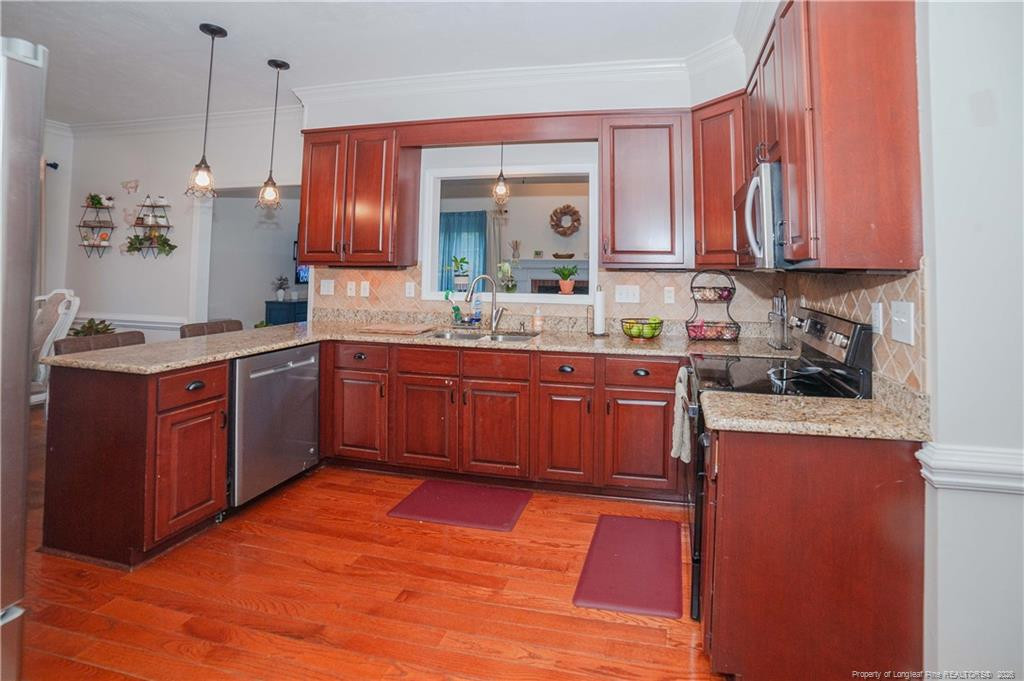 main property photo 10