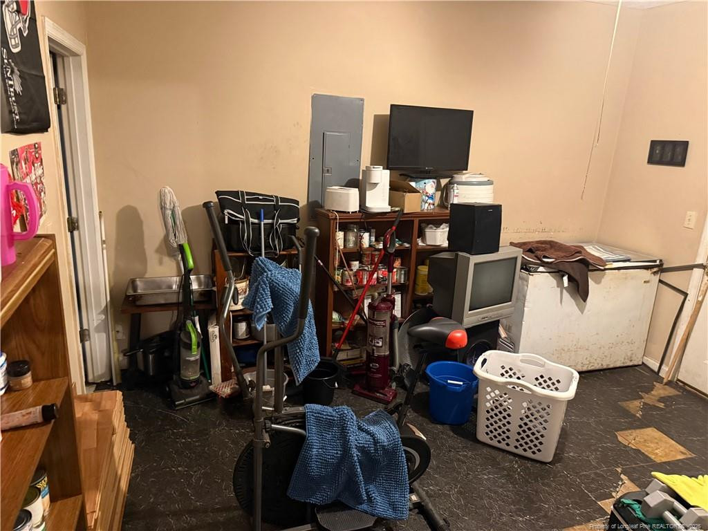 main property photo 18