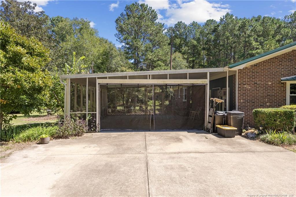 main property photo 32