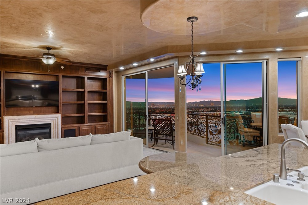 Las Vegas Luxury Homes & High Rises FOR SALE 9101 Alta Drive 903