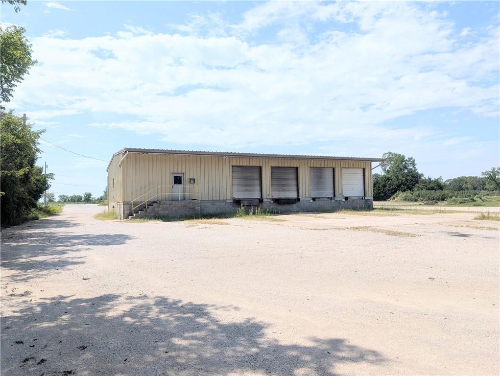 main property photo 16