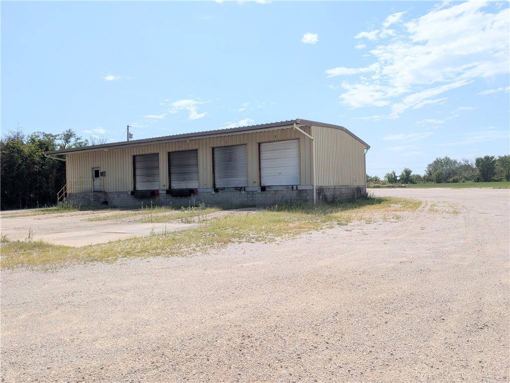 main property photo 17