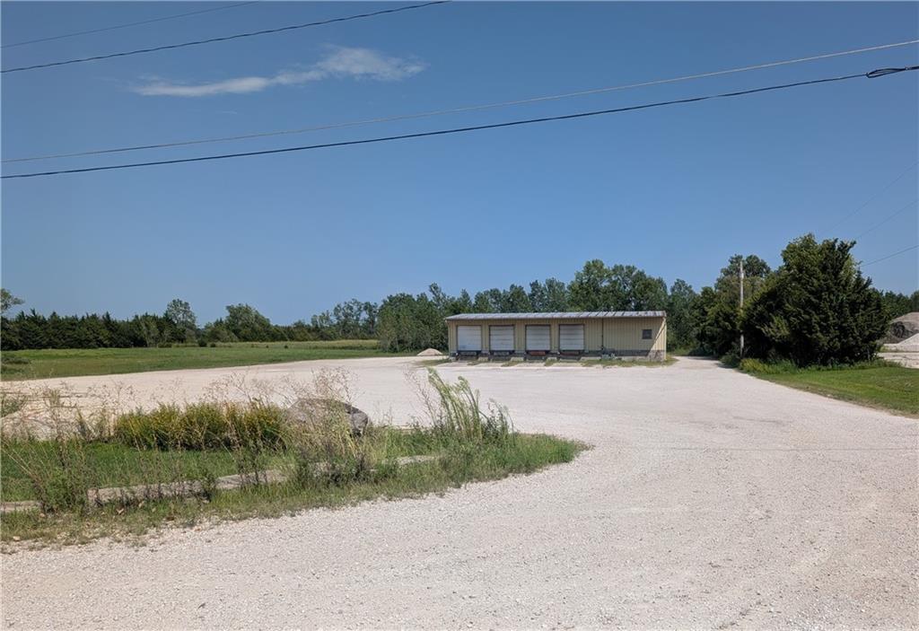 main property photo 19
