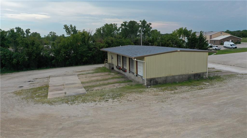 main property photo 26
