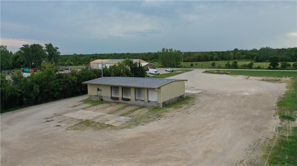 main property photo 32