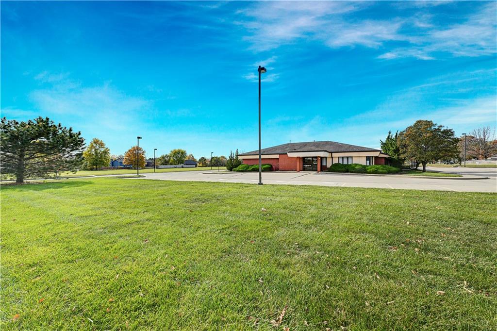 main property photo 10