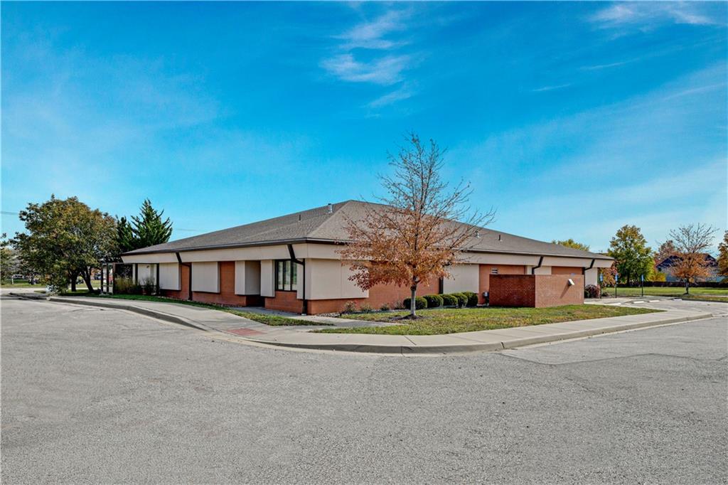 main property photo 8