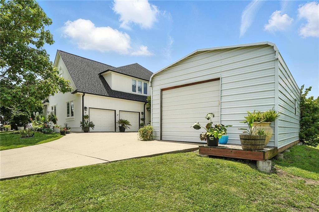 main property photo 47