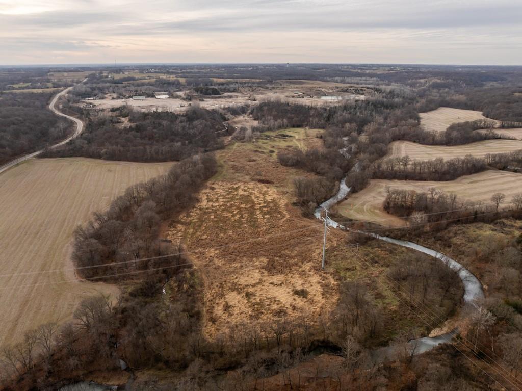 main property photo 17