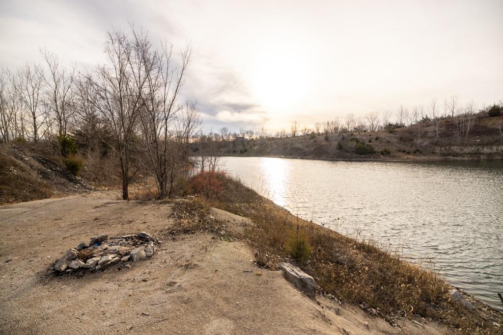main property photo 90