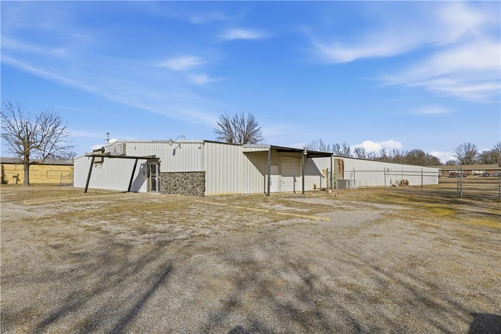 main property photo 37