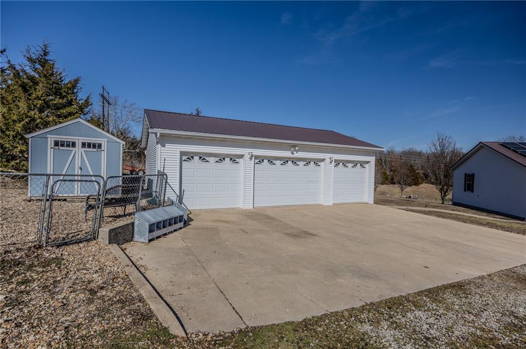 main property photo 49