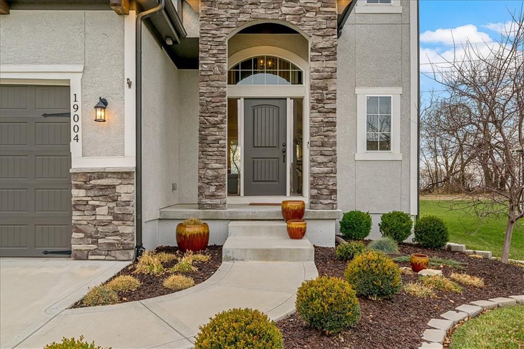 property viewer photo 1