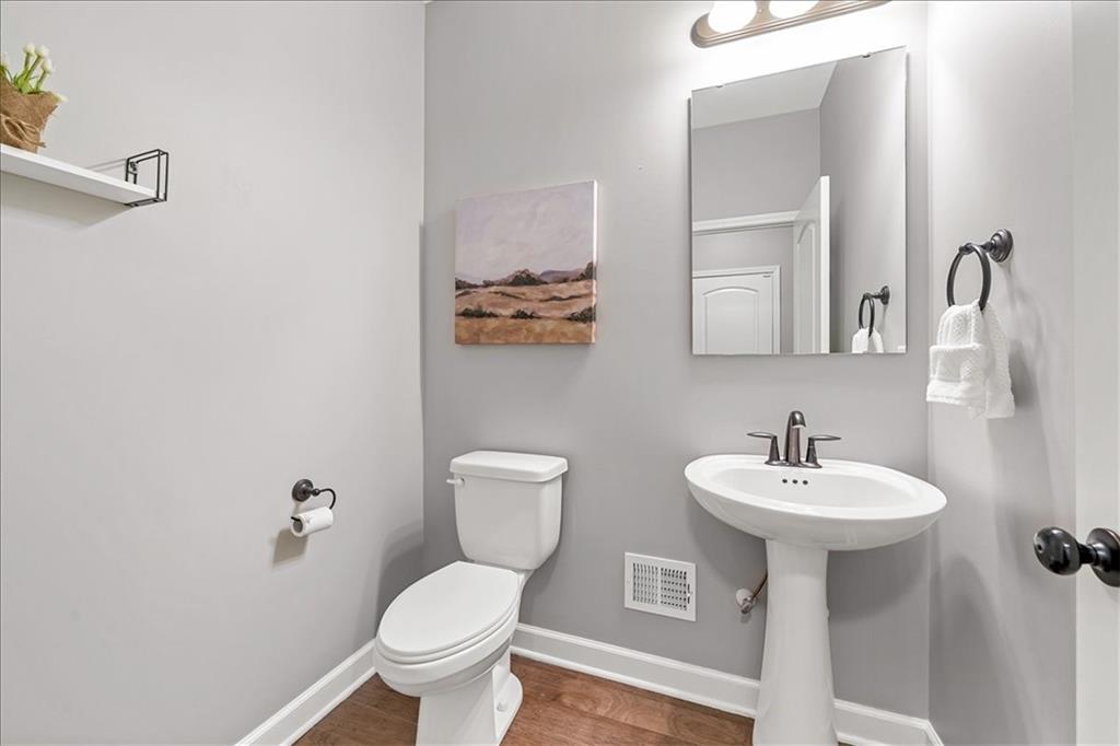 property viewer photo 11