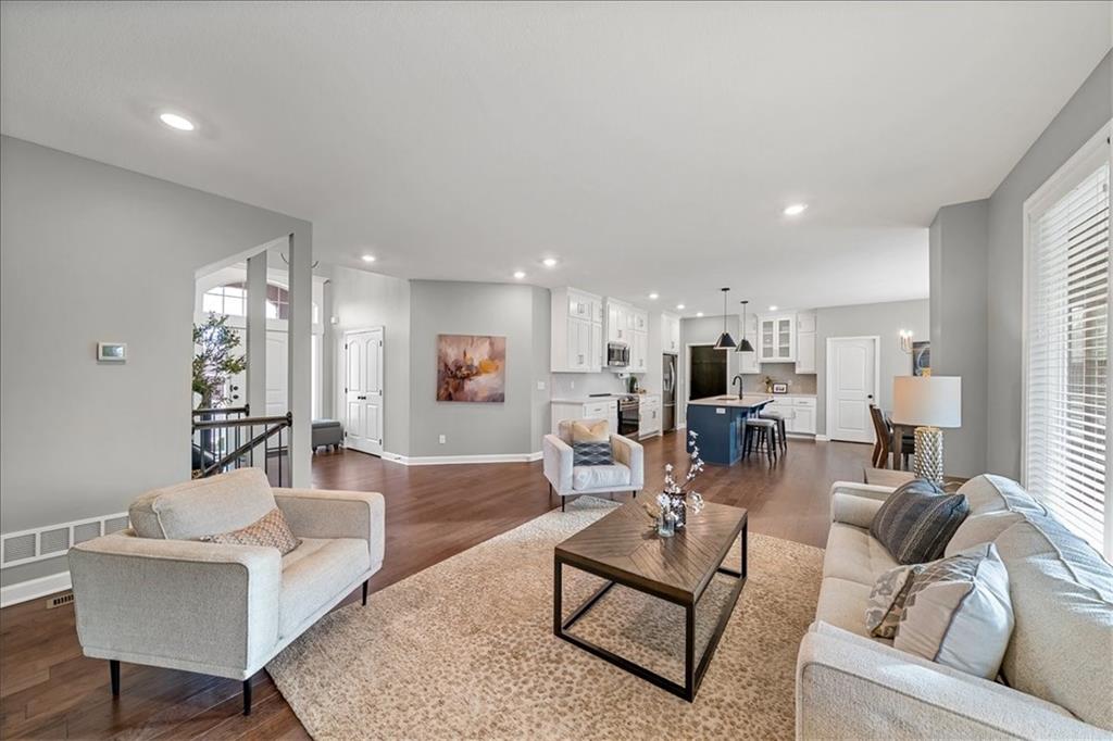 property viewer photo 5