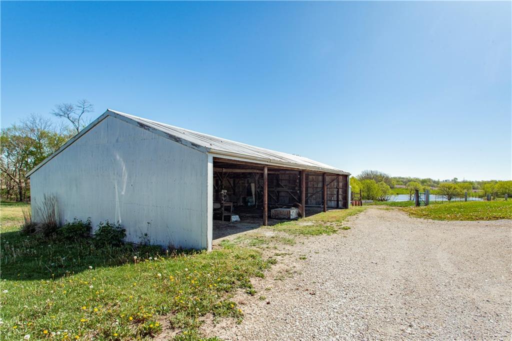 main property photo 23