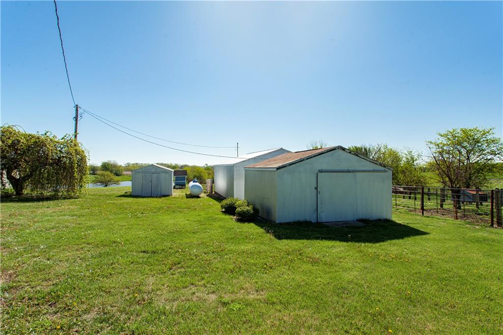 main property photo 25