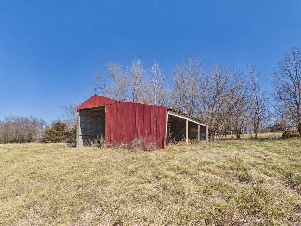 main property photo 43