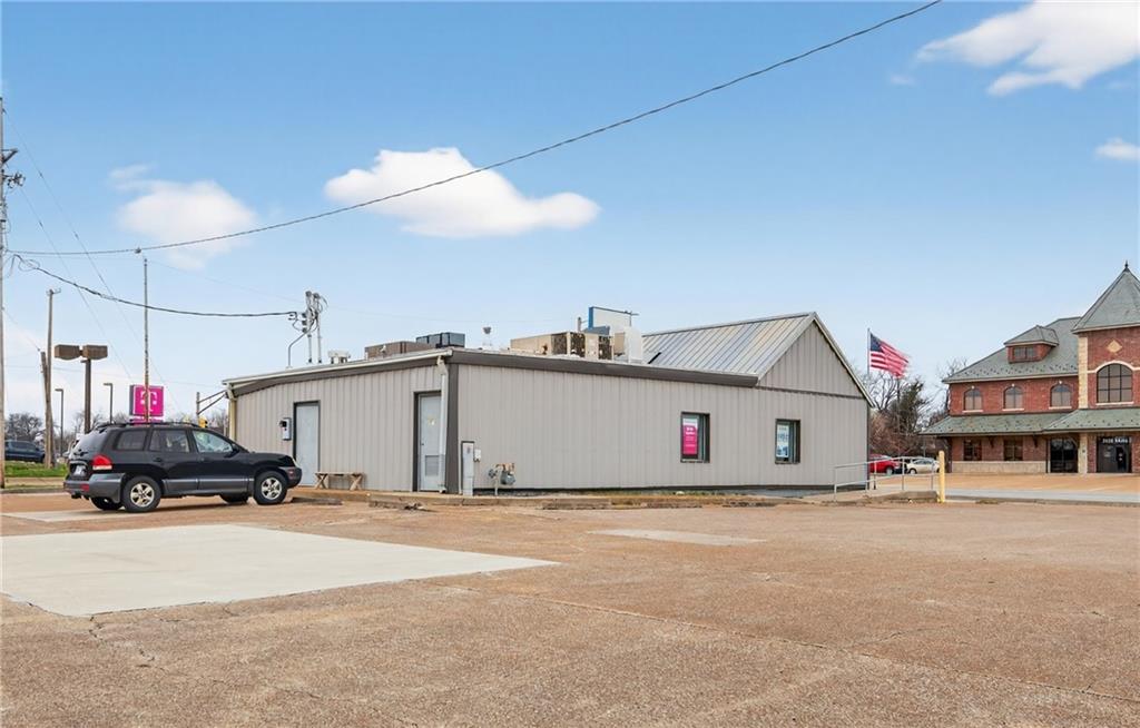 main property photo 4