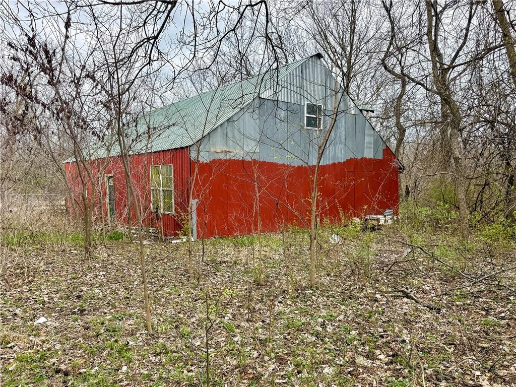 main property photo 33