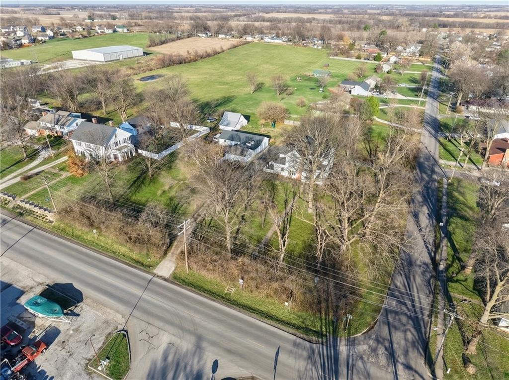 main property photo 39
